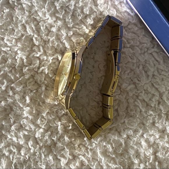 Tommy Hilfiger Unisex Gold Watch - Picture 6 of 7